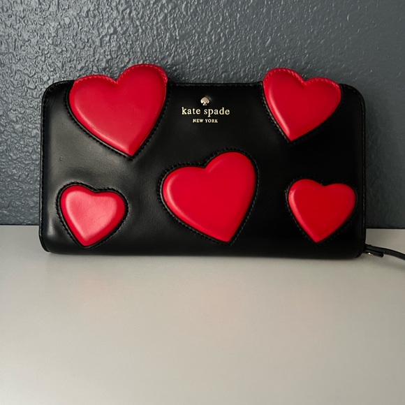 kate spade Handbags - Kate spade Valentine’s Day wallet